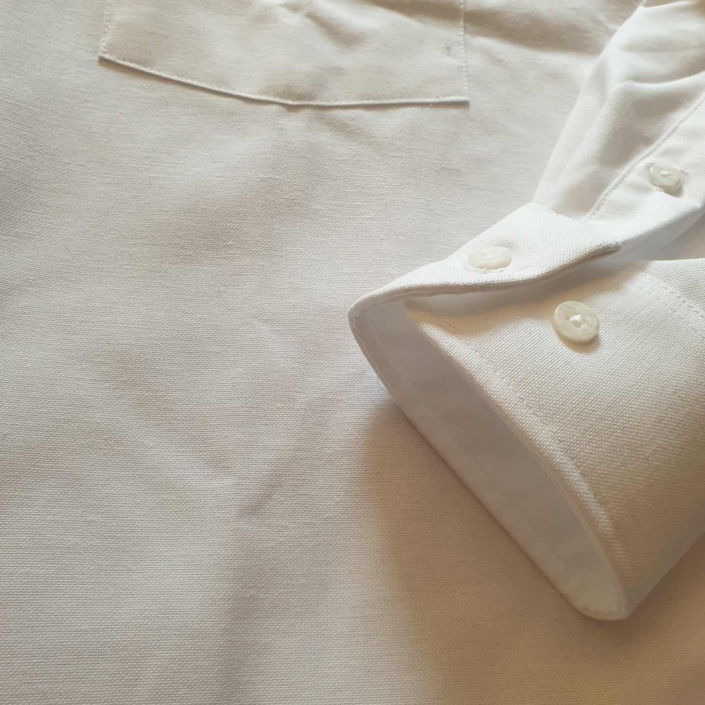 White Shirt M