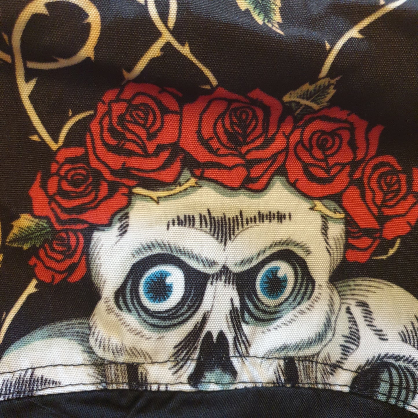 Banned Alternative Shirt M
