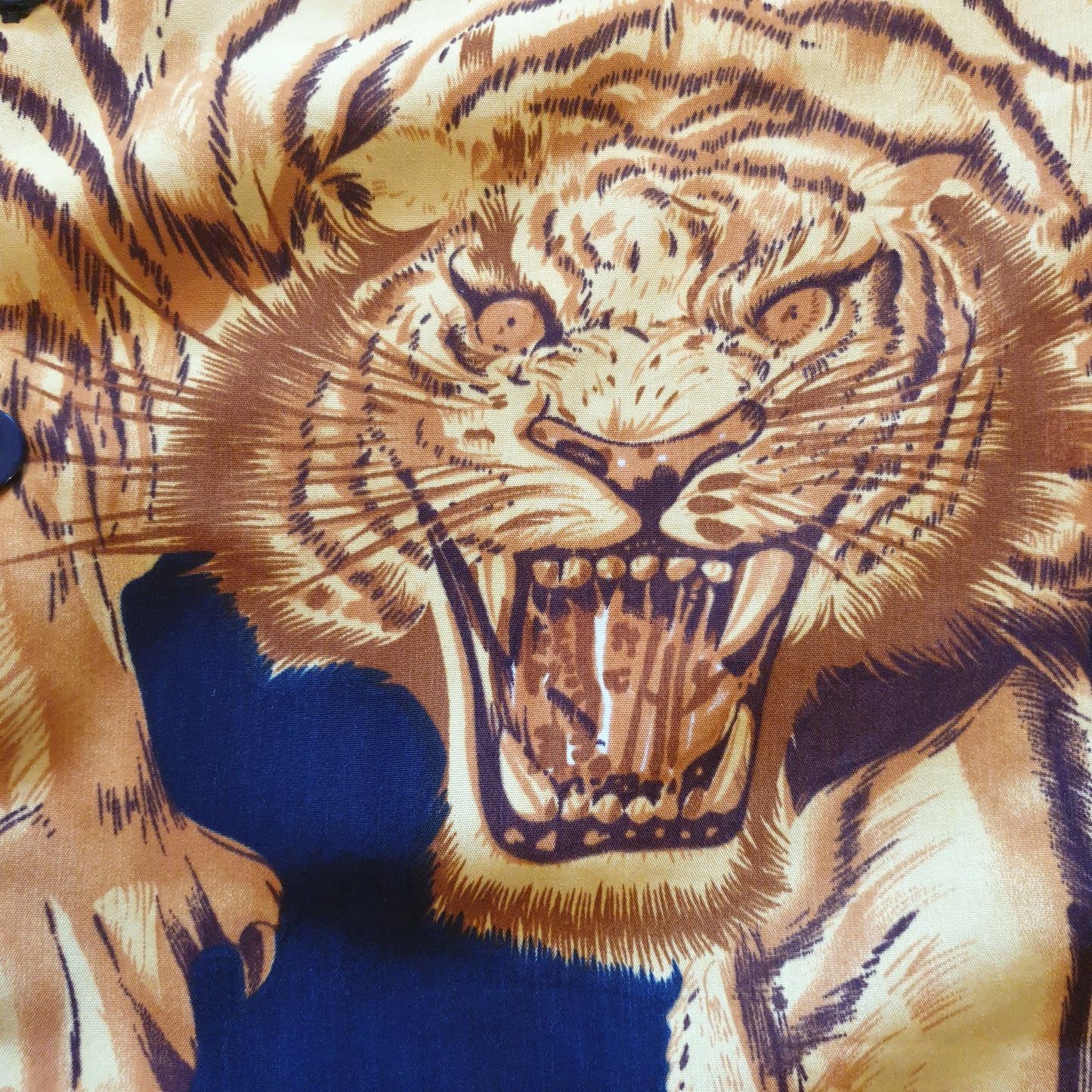 Tiger Shirt XL