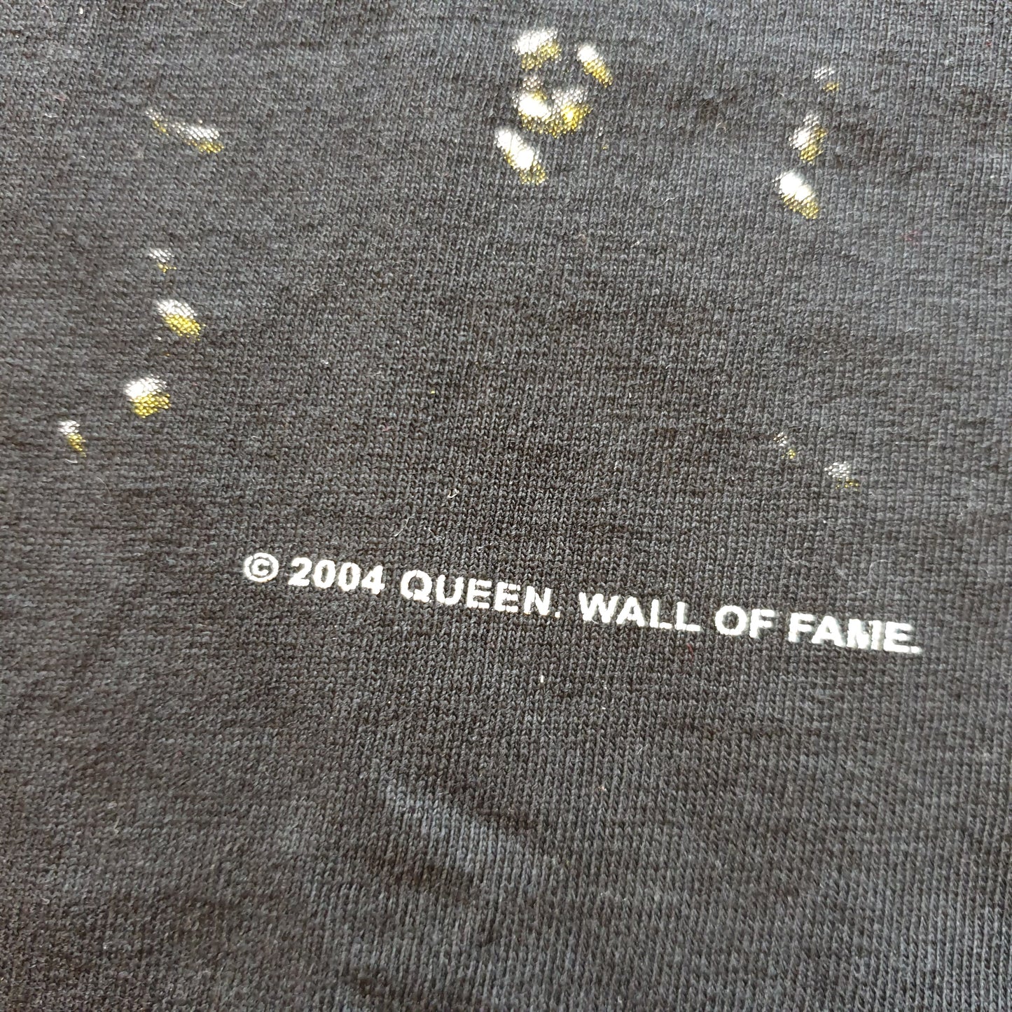 2004 QUEEN T-Shirt M-L