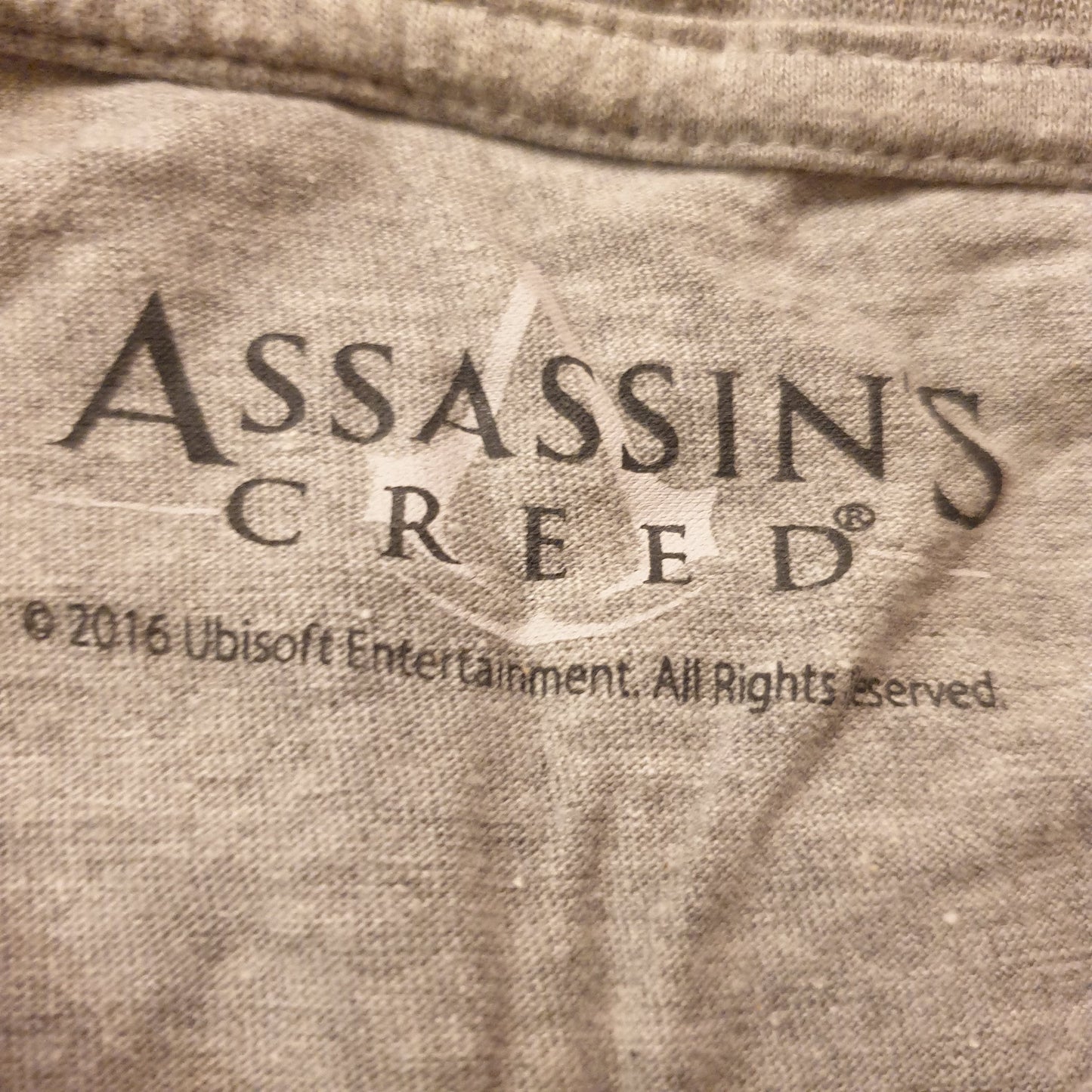 2016 Assassins Creed T-Shirt XS